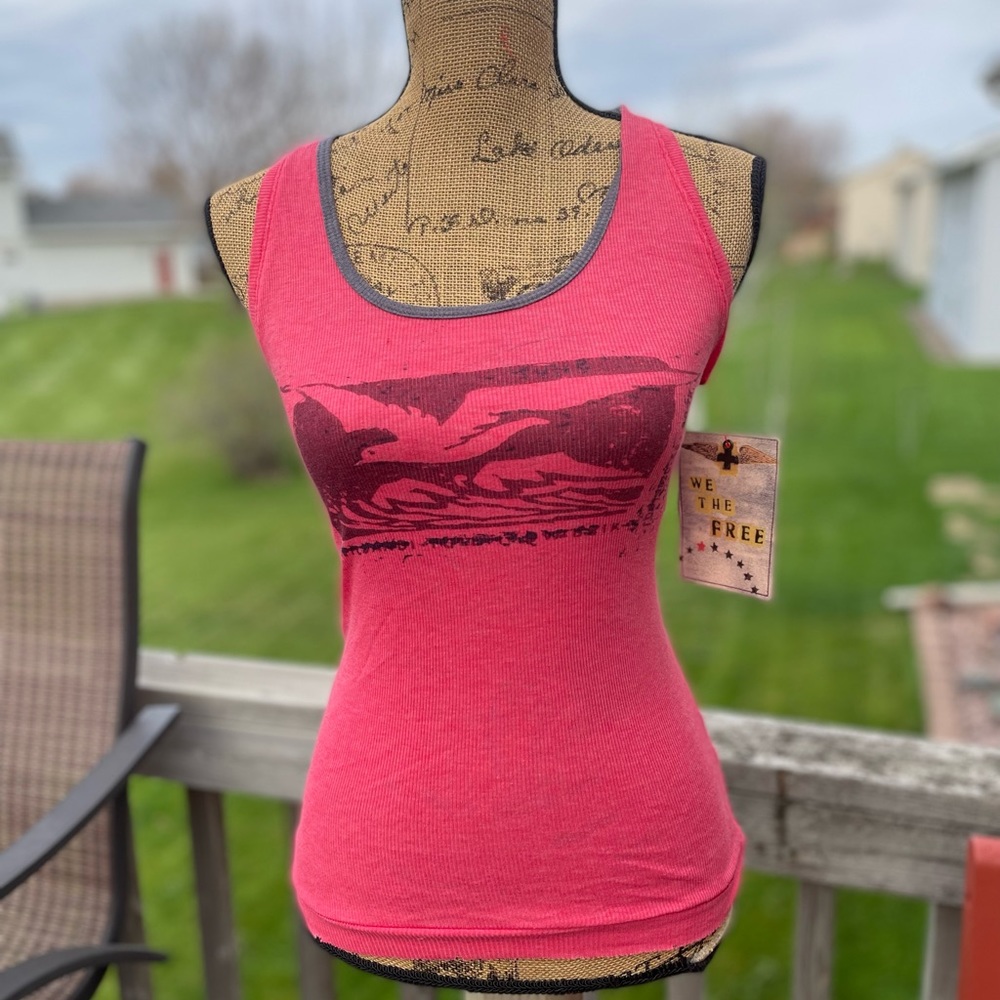 ♥️🌺🌹🌷WE THE FREE TANK TOP